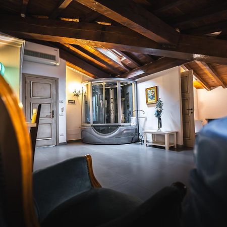 Hotel La Tavola Rotonda Cortemaggiore Esterno foto