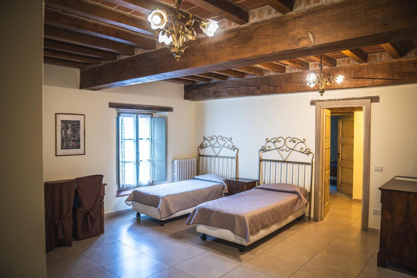 Hotel La Tavola Rotonda Cortemaggiore Camera foto
