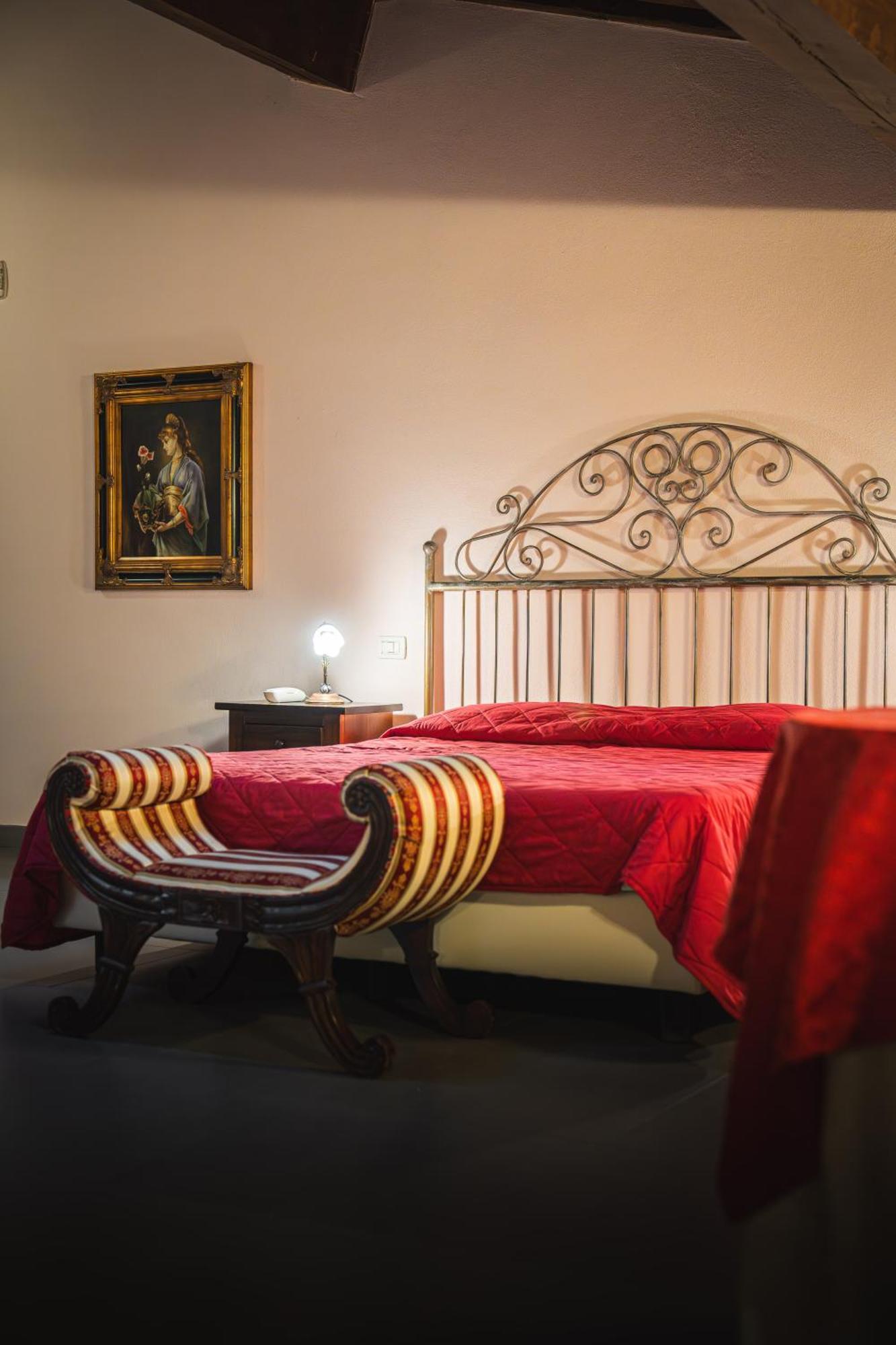 Hotel La Tavola Rotonda Cortemaggiore Esterno foto